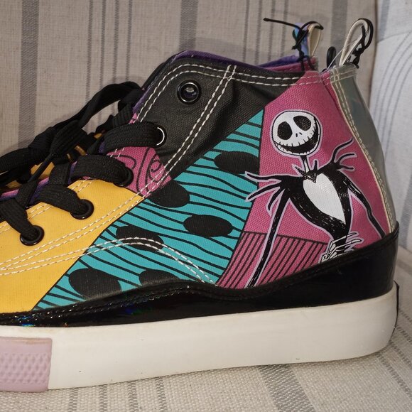 'Nightmare Before Christmas' Disney Canvas High Top Sneaker Size 8 New - Picture 3 of 15
